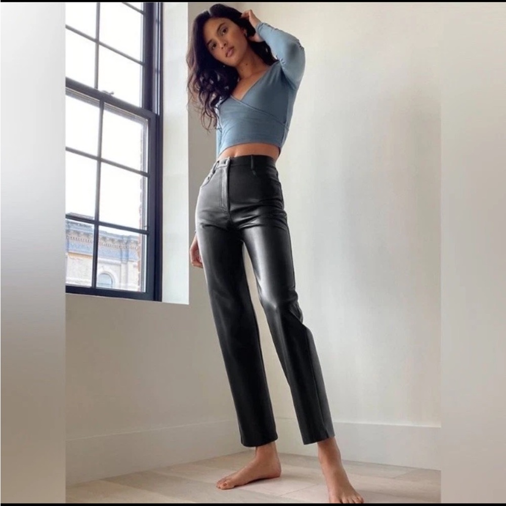 Aritzia Wilfred The Melina Cropped Vegan Leather Pants black Sz 16